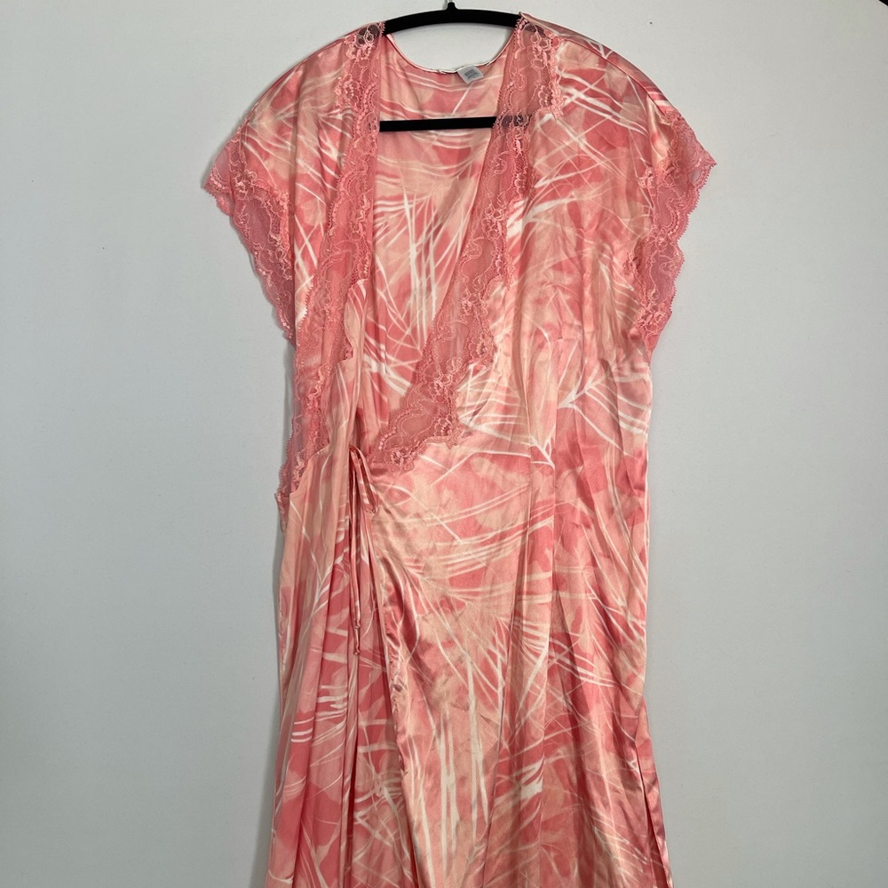 Silk Robe - Picture 5 of 8